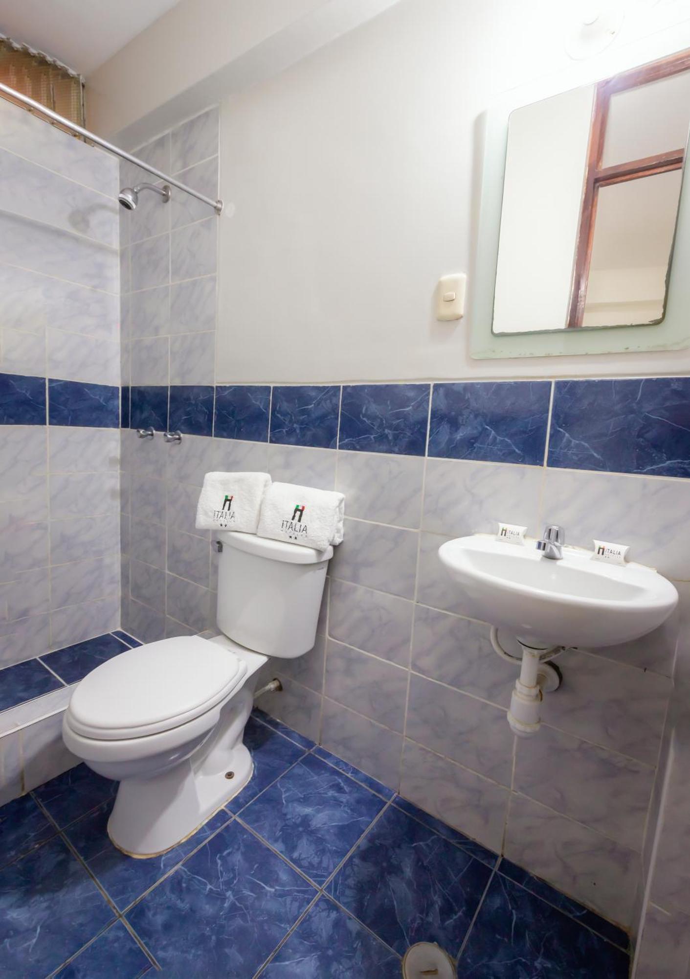 Hotel Italia I Chiclayo Buitenkant foto